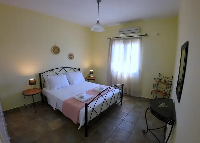 بيت للعطل Ze Di Ma House Katsounion